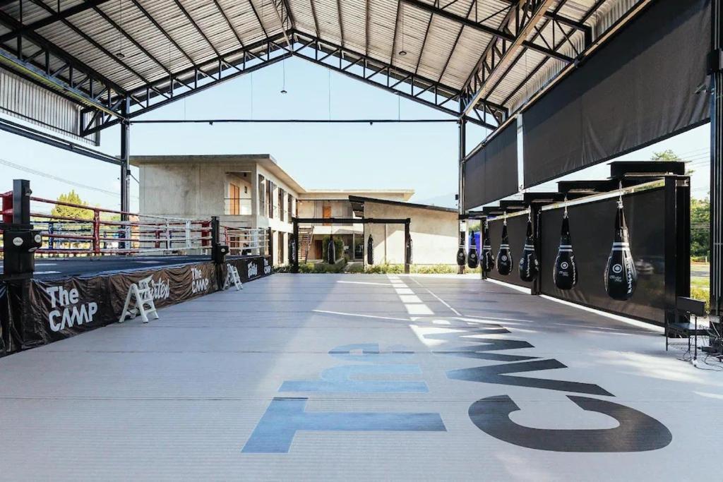 The Camp Muay Thai Resort And Academy Чиангмай Экстерьер фото